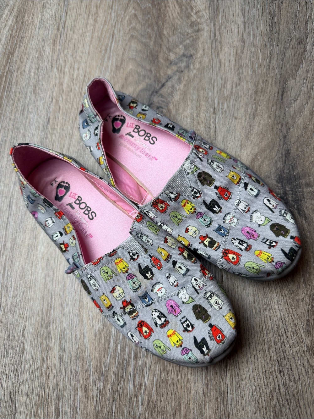 Lil BOBS from Skechers Gray ‘Wag Party’ Flats Size Youth 4/Women’s 5.5–6